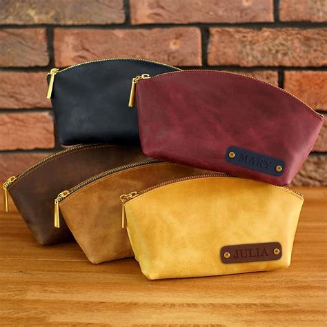 personalized makeup bags leather.